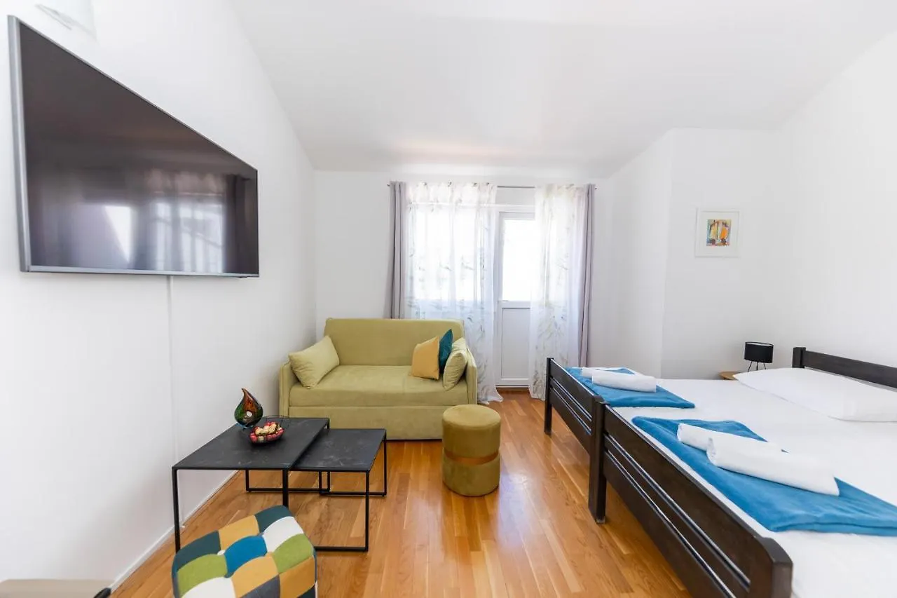 Apartment Sergio 2 Split 0*,