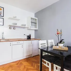 https://ma-apartments.hotelinzadar.com
