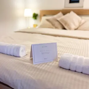  Apartment Morei Historical